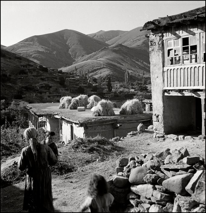 UKRAINE. Crimea. 1943. Tartan Village. L-UK-KUT-004