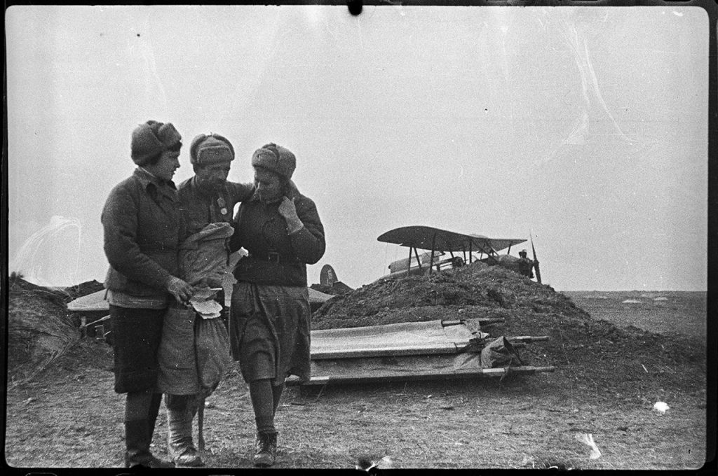 Эвакуация раненых самолетами через Сиваш, 15 апреля 1944 года
